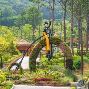 07:00 / 잠실역 4번 출구 150m 전방 롯데마트 앞