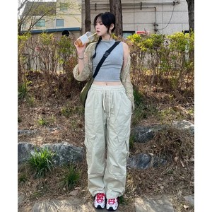 더블제이디 DOUBLE JD 사선 투턱 카고 스트링 팬츠 베이지