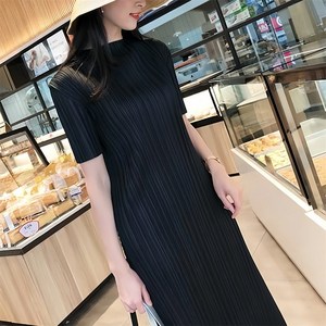 Ecalo 여성 롱 원피스 여자옷 슬림핏 반소매 플리츠 무지 드레스